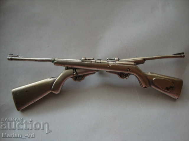 Tin application with price 20.00 BGN | € 10.23 Tin application with price 20.00 BGN | € 10.23