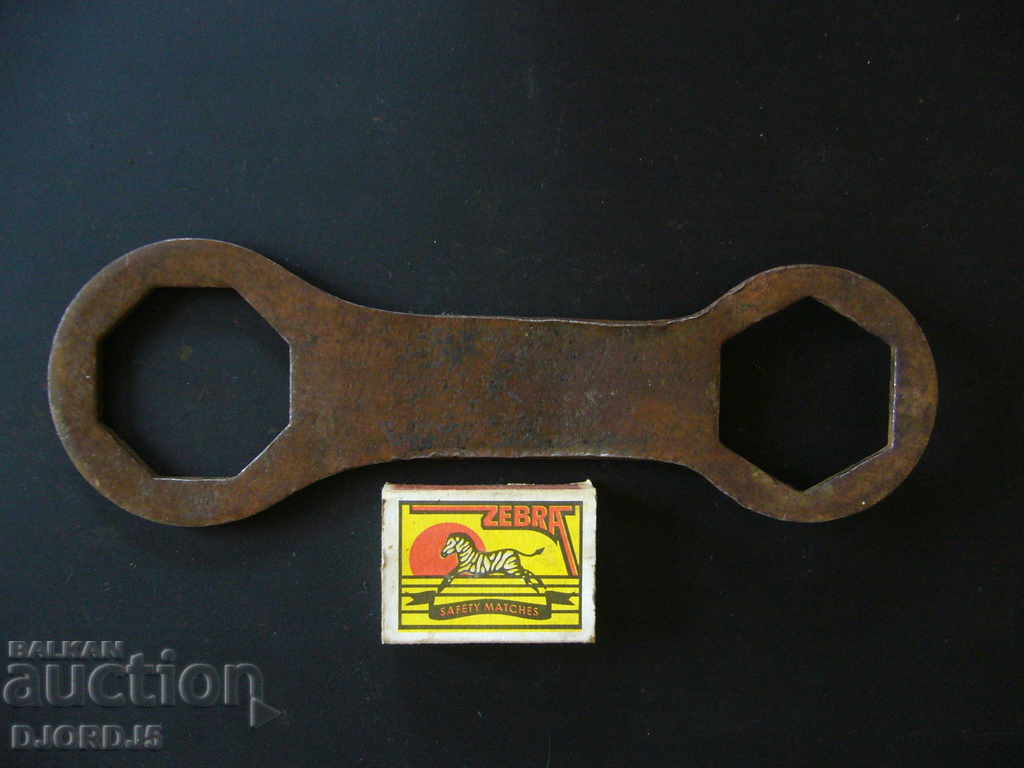 Old key hexagram - 5 Old key hexagram - 5