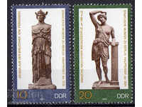 1983. GDR. Sculpturi de către Muzeul de Stat din Berlin.