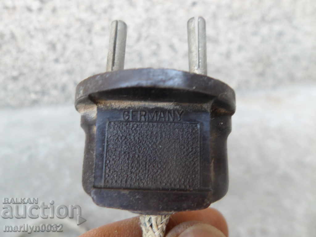 Delivery of Button for a bell button breaker with a 2-wire cable Delivery of Button for a bell button breaker with a 2-wire cable