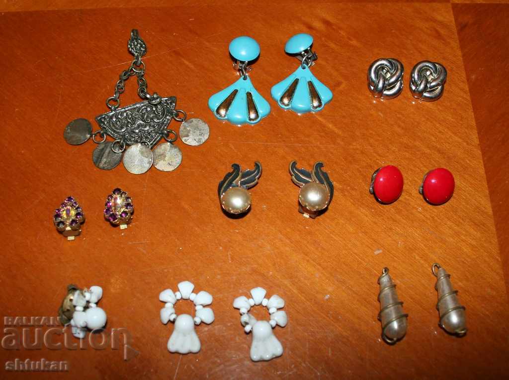 Παλιά διακοσμητικά / σκουλαρίκια - Πολλά παλαιά σκουλαρίκια