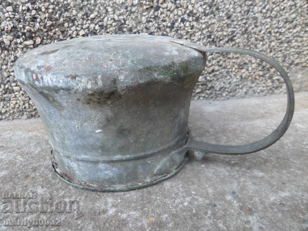 Παλιά κονσερβοποιημένη κατσαρόλα, λάκκος, χαλκός, καζάνι, καζάνι, βραστήρας με τιμή 62.00 BGN | € 31.70 Παλιά κονσερβοποιημένη κατσαρόλα, λάκκος, χαλκός, καζάνι, καζάνι, βραστήρας με τιμή 62.00 BGN | € 31.70