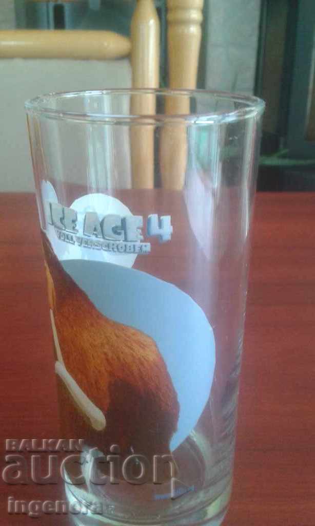 Auction A glass of water softly Auction A glass of water softly