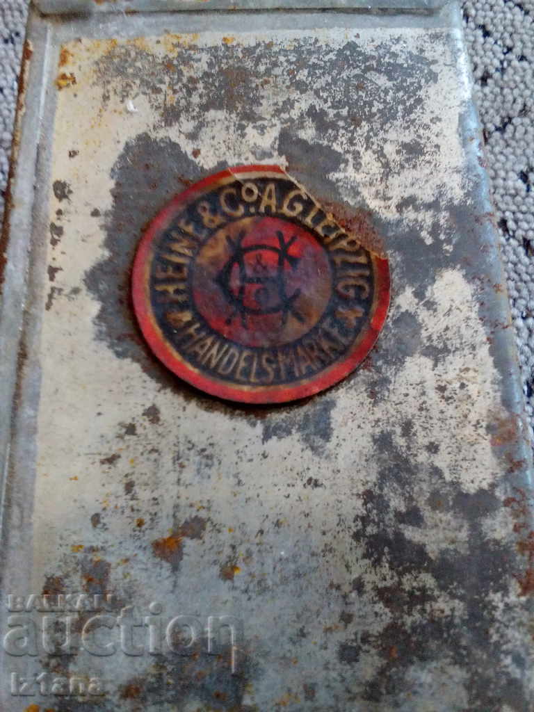 Delivery of Old metal box