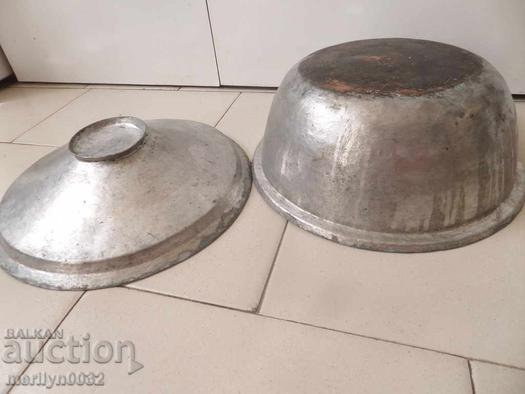 An old tinned pot, a baker's copper pot with lid - 5