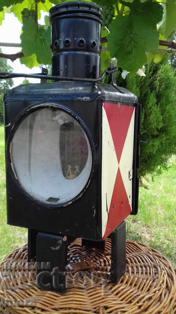 Delivery of An old German festive gas lantern