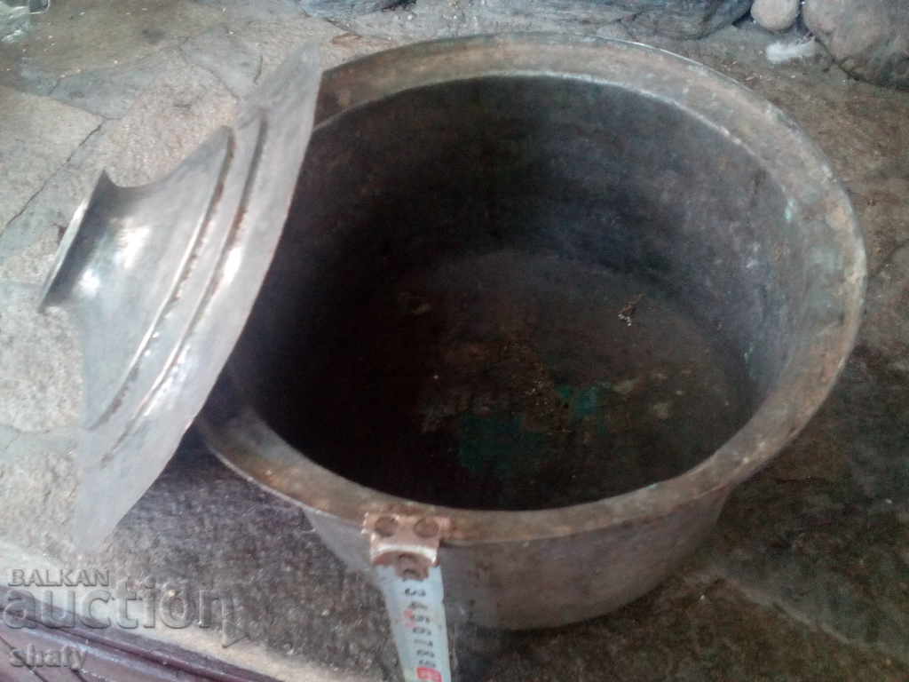Large copper old pot. - 5 Large copper old pot. - 5