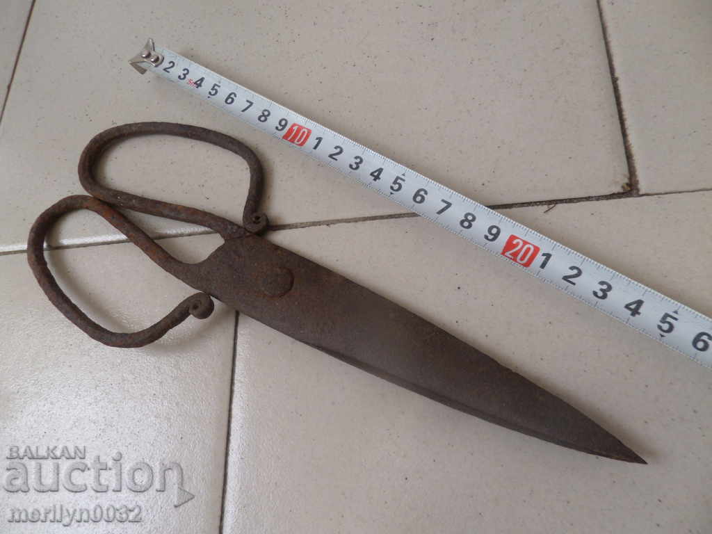 Licitație foarfece vechi forjate manual, fier Licitație foarfece vechi forjate manual, fier