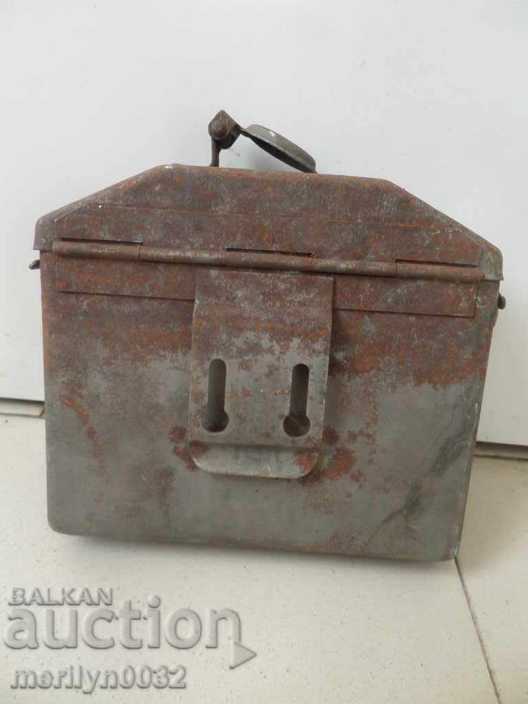Auction Army Metal Box World War II Box Auction Army Metal Box World War II Box
