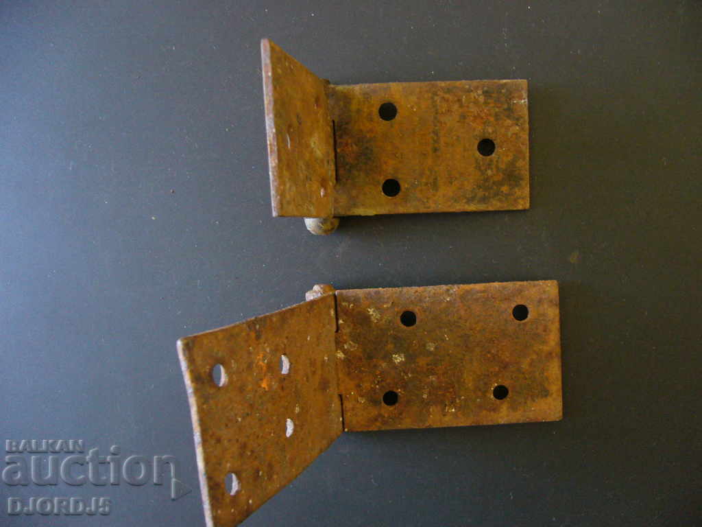 Auction Old hinges Auction Old hinges
