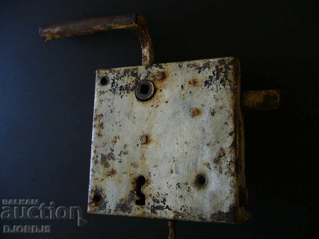Auction Old lock Auction Old lock