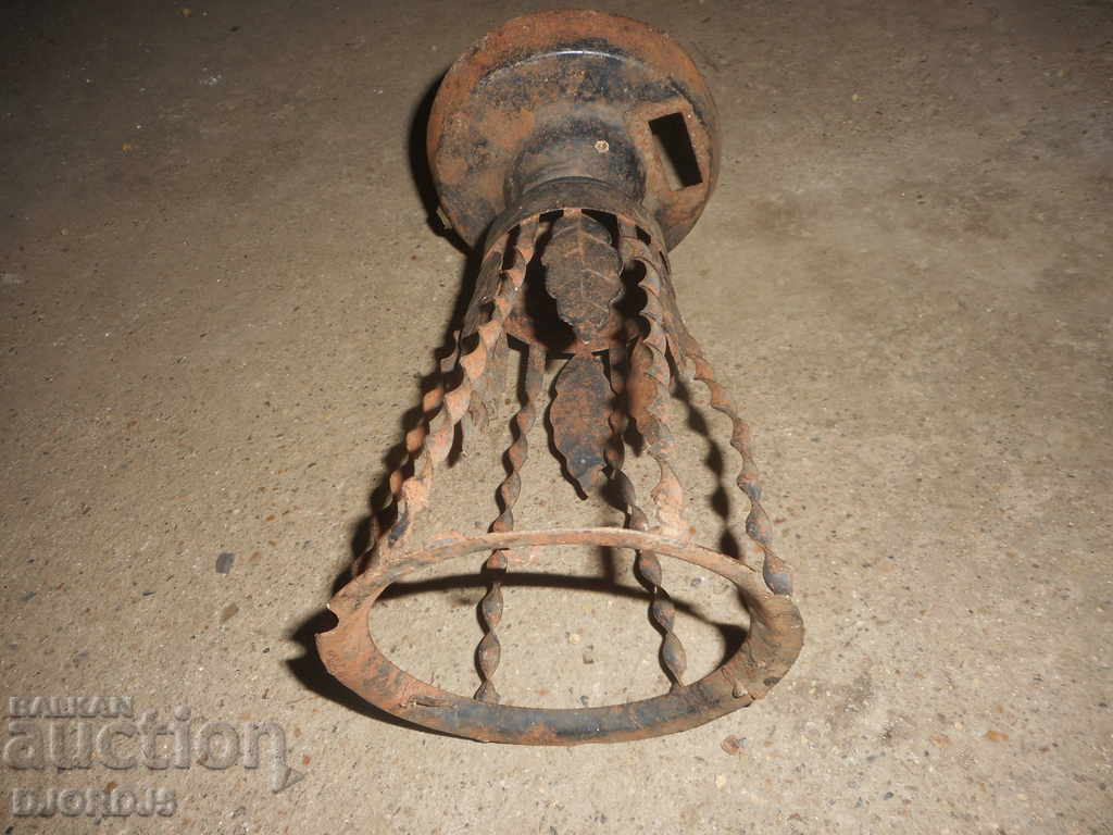 Auction An old metal lampshade Auction An old metal lampshade