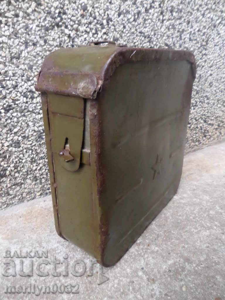 Cutie pentru cartușe, cutie pentru cartușe pentru mitraliera Maxim URSS cu preț 63.00 BGN | € 32.21