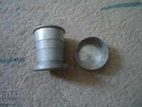 Стара алуминиева сгъваема чашка