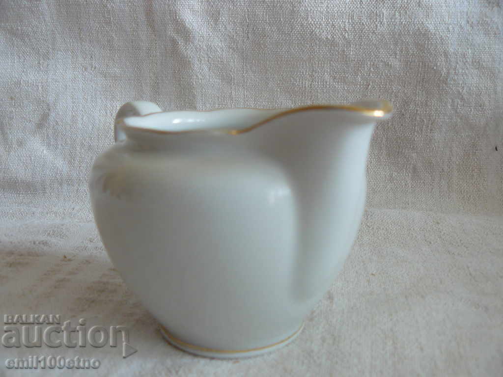 Porcelain cracker Schirnding Bavaria with price 6.00 BGN | € 3.07 Porcelain cracker Schirnding Bavaria with price 6.00 BGN | € 3.07