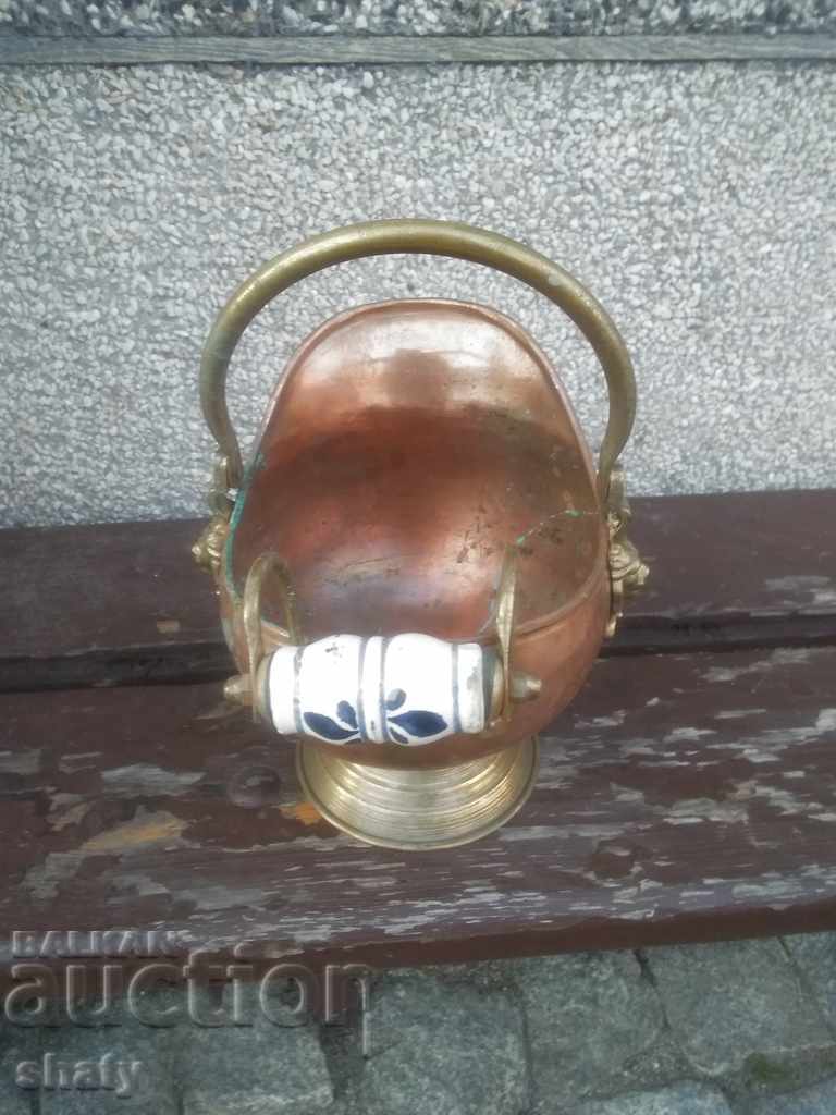 Стар Бронзов Съд с цена 50.00 лв. | € 25.56 Стар Бронзов Съд с цена 50.00 лв. | € 25.56