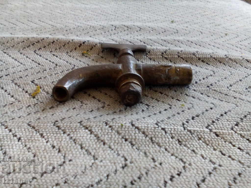 Taps, sink faucet with price 15.00 BGN | € 7.67 Taps, sink faucet with price 15.00 BGN | € 7.67