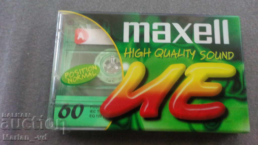 Чисто нова касета maxell