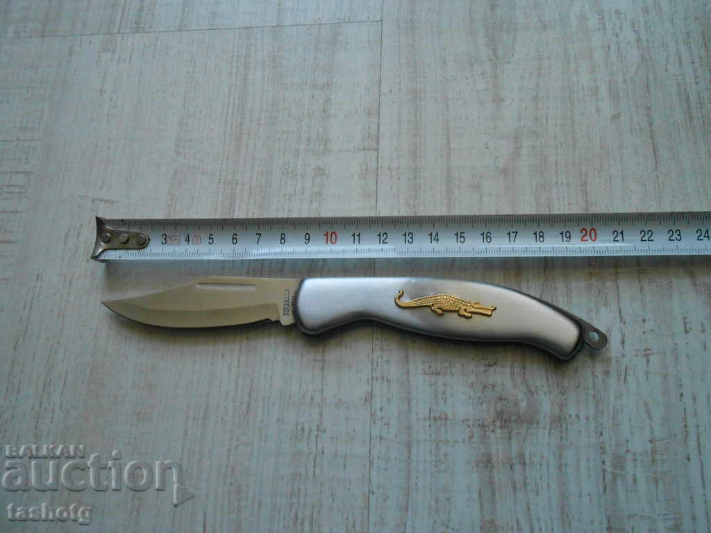 Delivery of JUST BEAUTIFUL BUCK WITH LAXOS EMBLEM! BRAND NEW ! Delivery of JUST BEAUTIFUL BUCK WITH LAXOS EMBLEM! BRAND NEW !