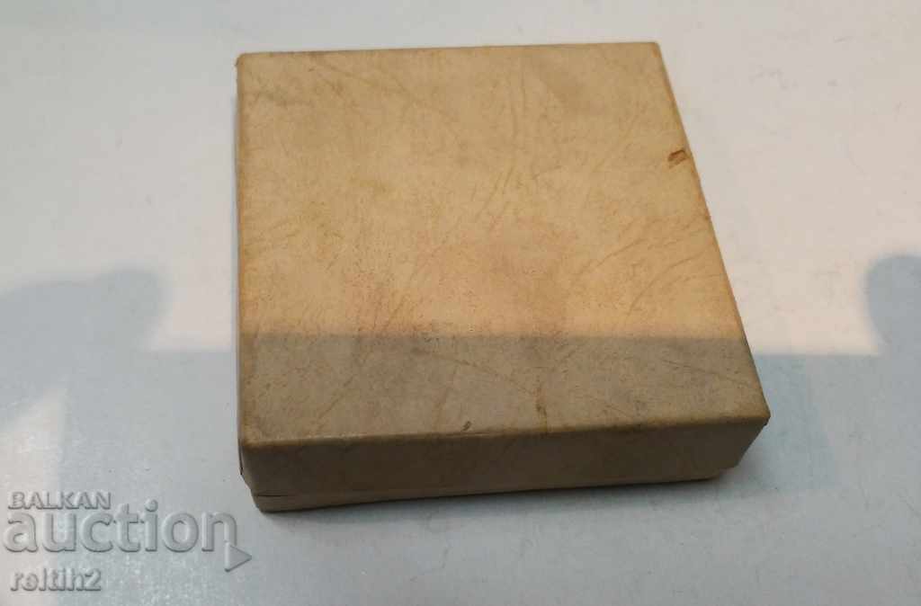 Auction  Meissen porcelain plaque