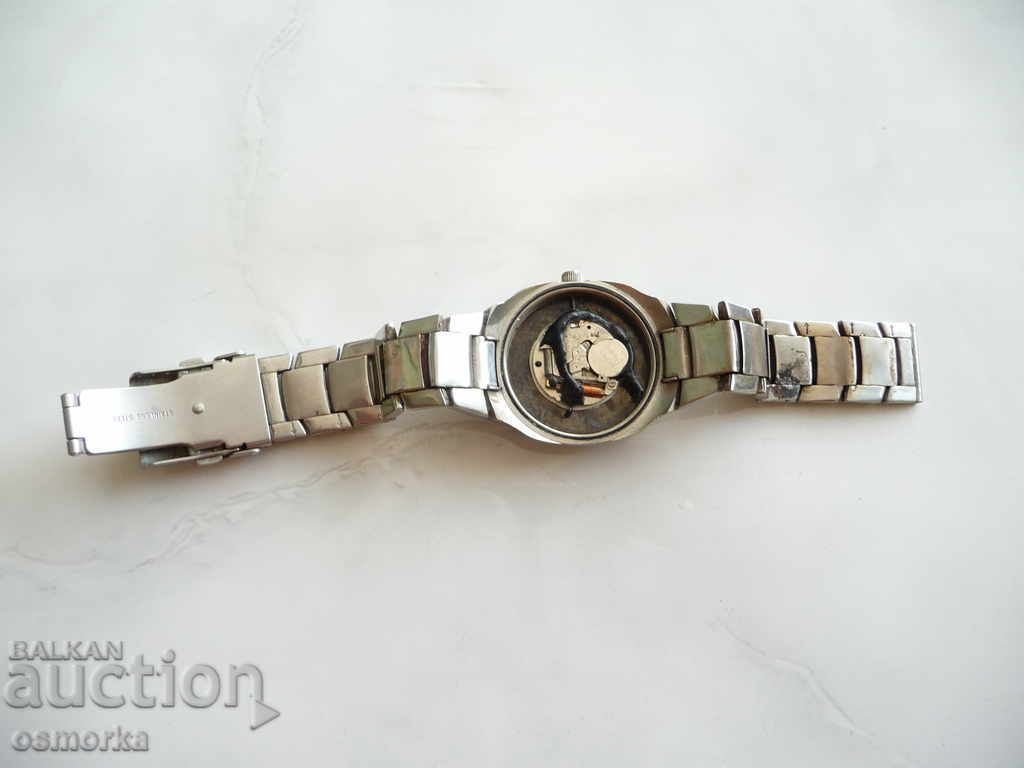 Delivery of Fossil with original metal chain 302700 Delivery of Fossil with original metal chain 302700