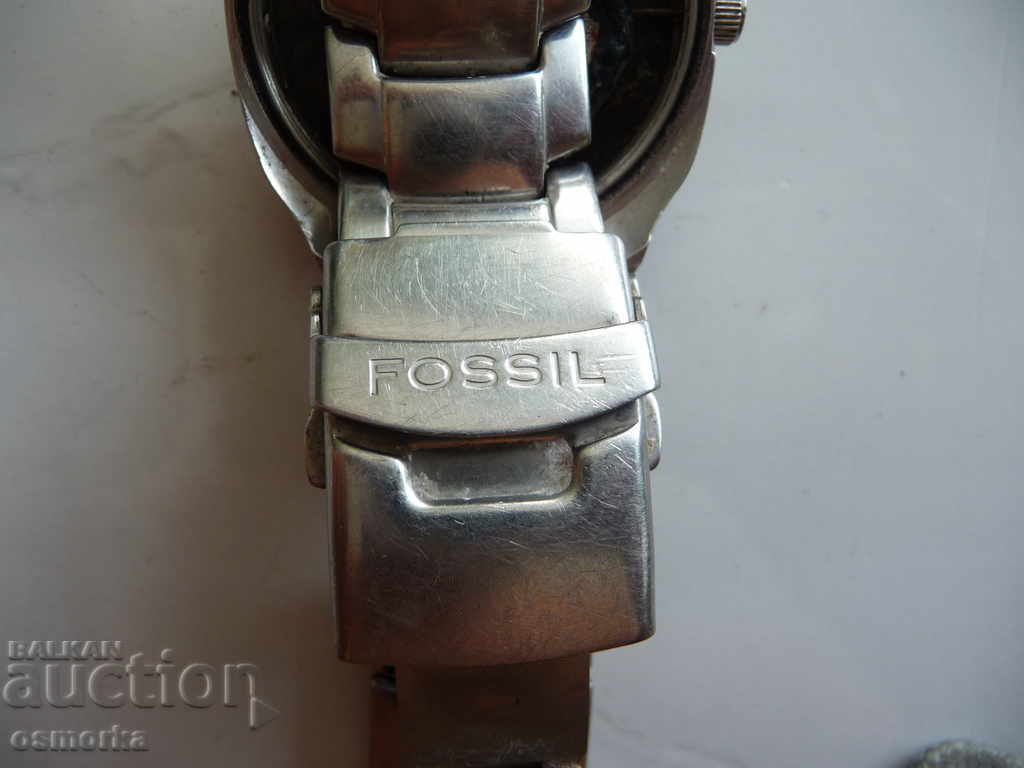 Fossil with original metal chain 302700 - 5 Fossil with original metal chain 302700 - 5
