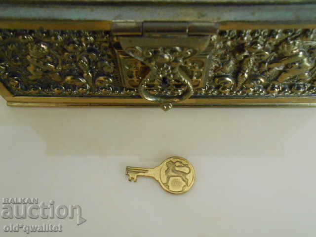 ♛ Box for jewelry and documents with a decorative Lion key - 6 ♛ Box for jewelry and documents with a decorative Lion key - 6