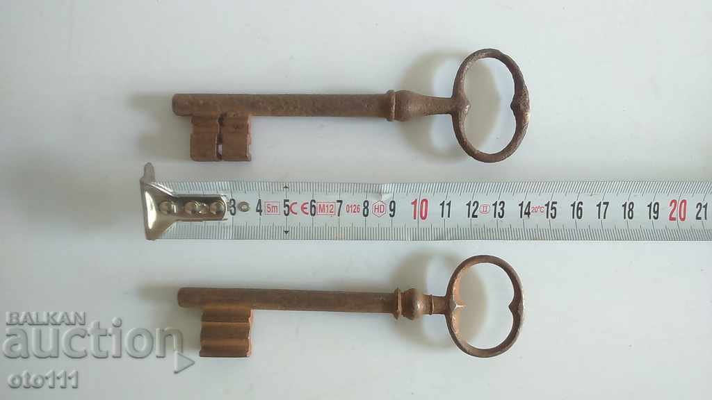 LARGE OLD KEYS - 2 pieces