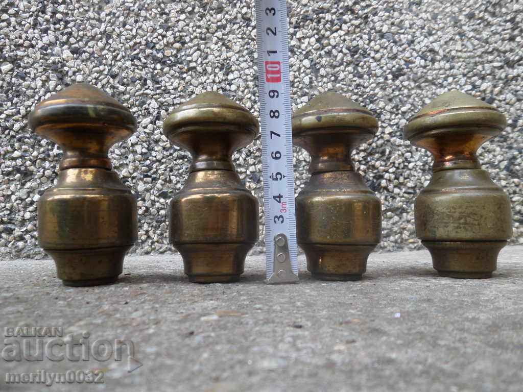 Auction  Brass balls for an old bed