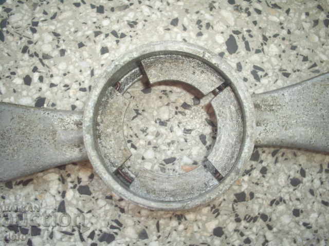 Delivery of OLD METAL SHUTTER Delivery of OLD METAL SHUTTER