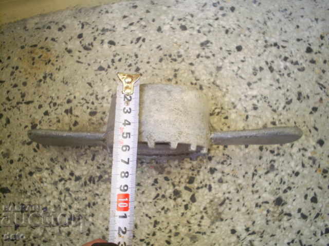 OLD METAL SHUTTER - 5 OLD METAL SHUTTER - 5