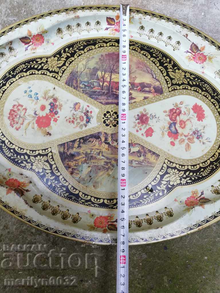 Delivery of Old casserole tray, service Delivery of Old casserole tray, service