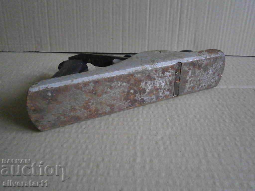 Auction grater Auction grater