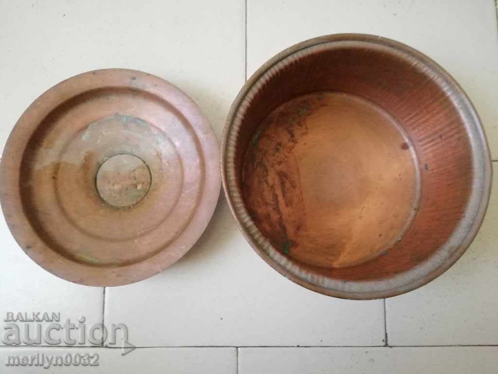 Auction Copper pot with lid, copper vessel, tray, bowl Auction Copper pot with lid, copper vessel, tray, bowl