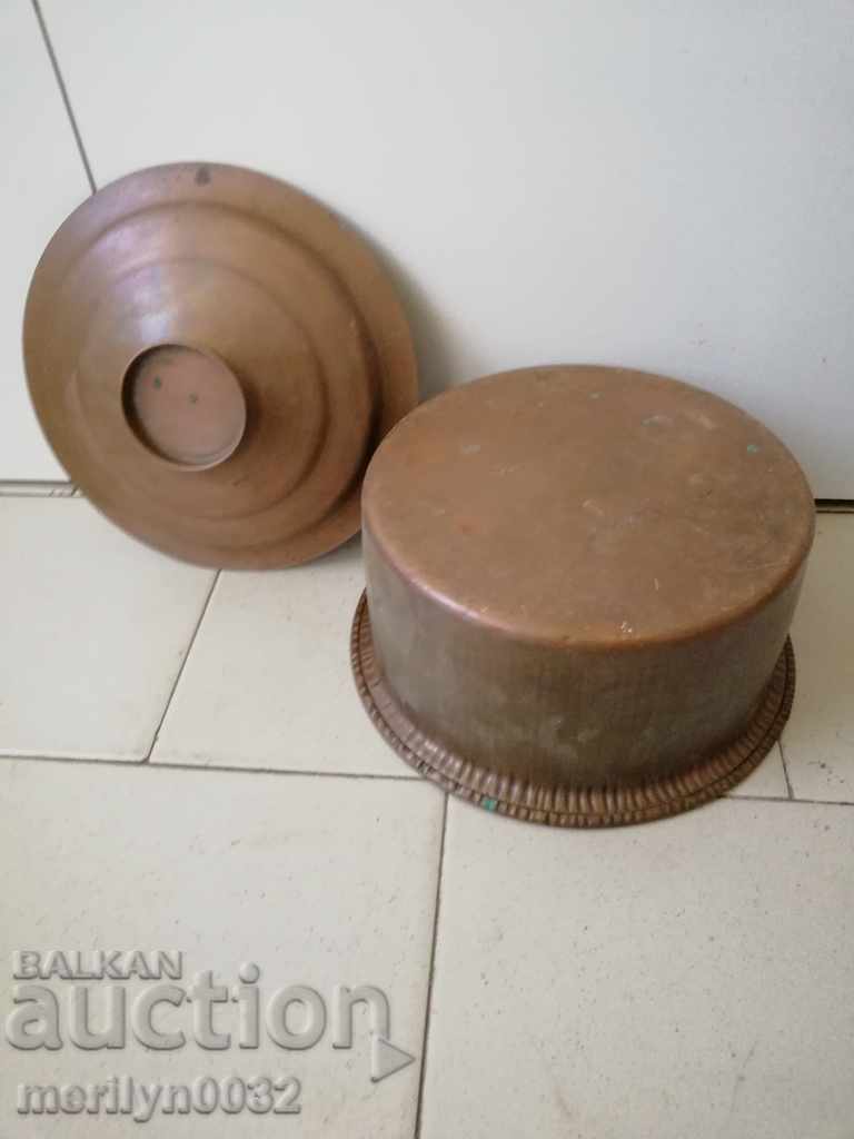 Delivery of Copper pot with lid, copper vessel, tray, bowl Delivery of Copper pot with lid, copper vessel, tray, bowl