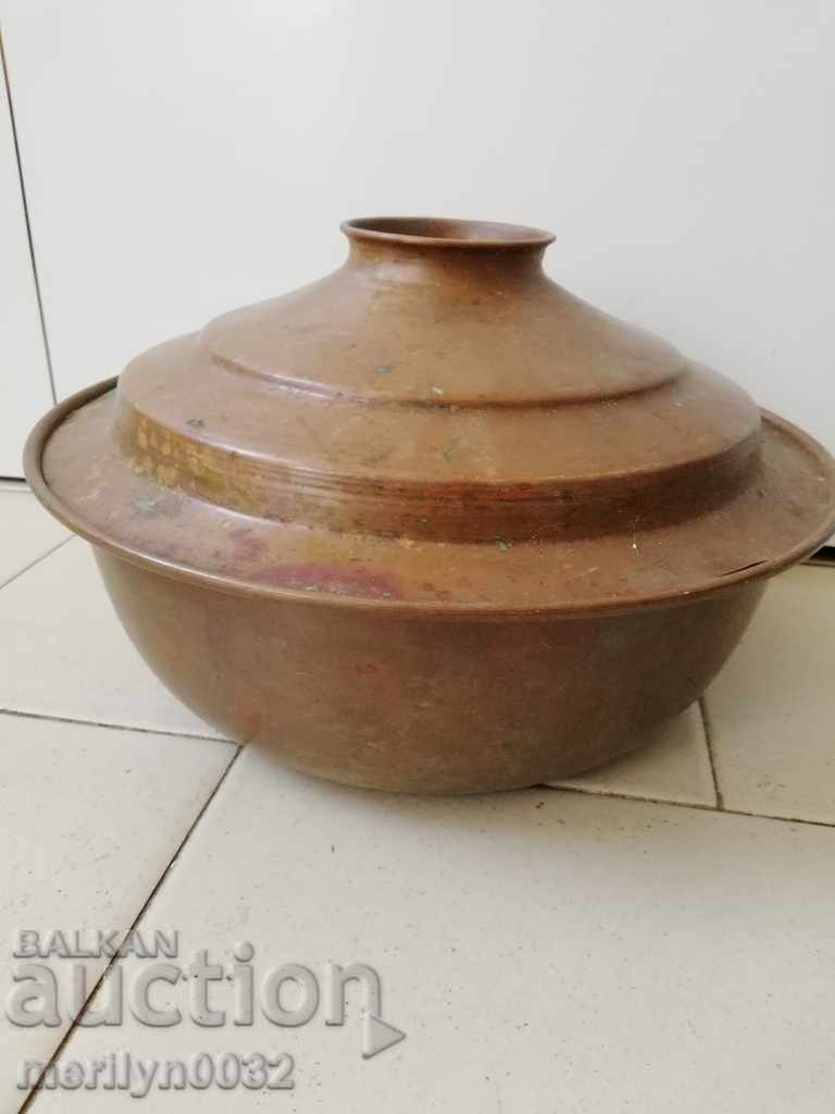 Copper pot with lid, copper vessel, tray, bowl Copper pot with lid, copper vessel, tray, bowl