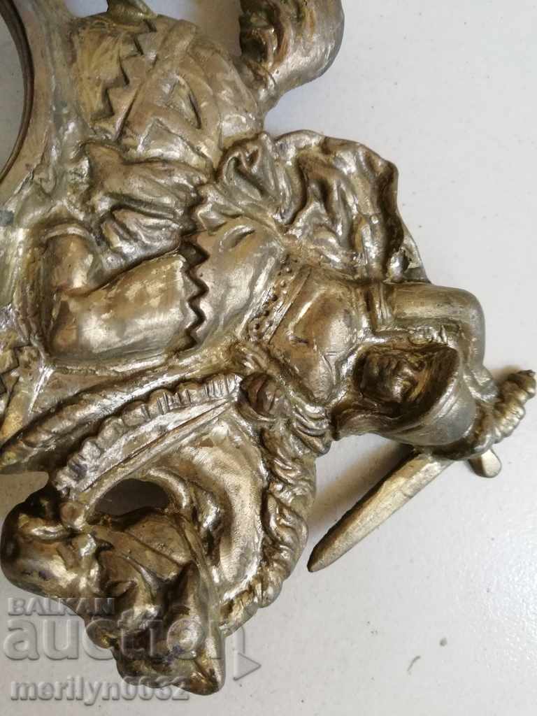 Delivery of St. George and the Dragon figure statue statue of a clock Delivery of St. George and the Dragon figure statue statue of a clock