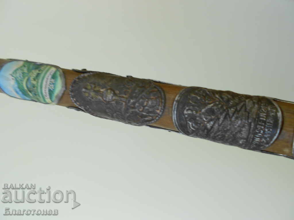 Аукцион Туристически бастун значки