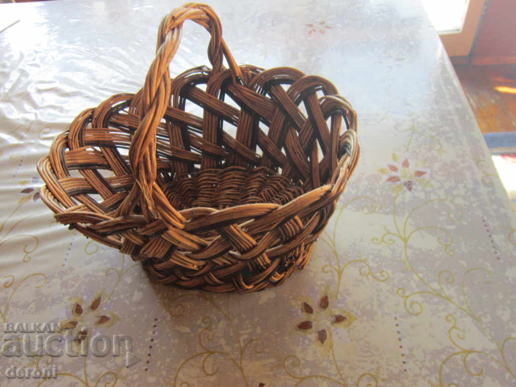 Delivery of An old wicker basket basket Delivery of An old wicker basket basket