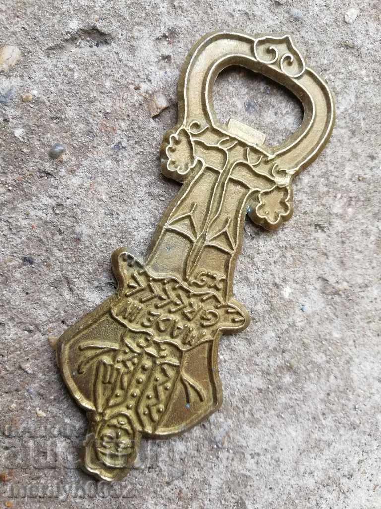 Old enamel enamel opener - 5 Old enamel enamel opener - 5