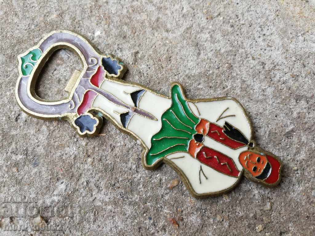 Old enamel enamel opener - 6 Old enamel enamel opener - 6