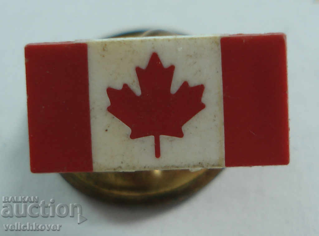 21413 Canada semnează drapelul național al țării