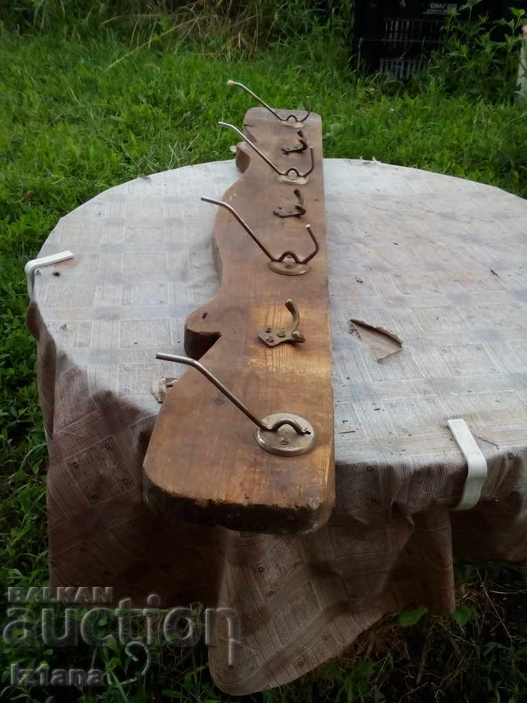 Delivery of Vintage coat hanger Delivery of Vintage coat hanger