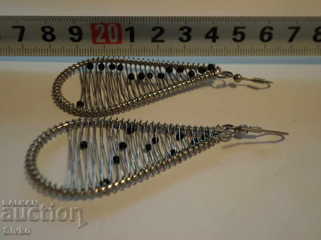 Κομψά σκουλαρίκια χειροποίητα