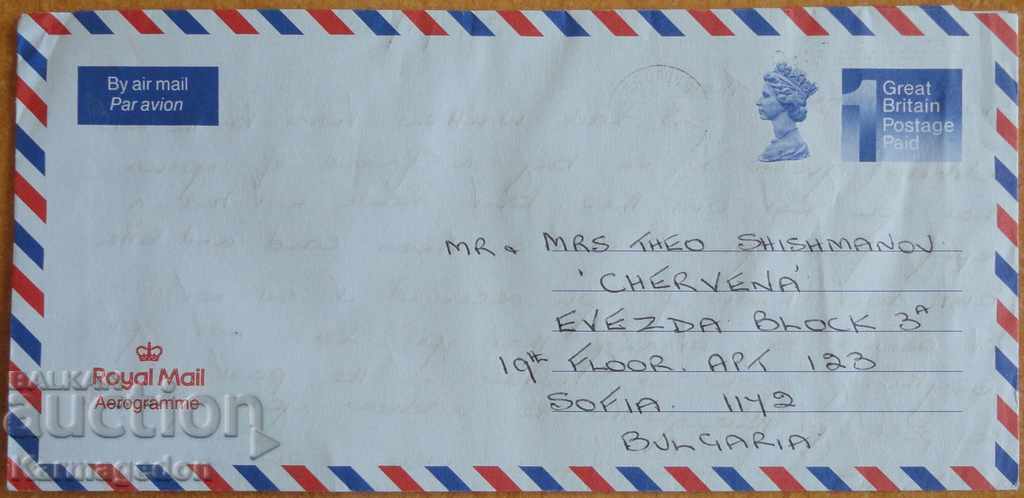 Traveled envelope with a letter from England, 1980s