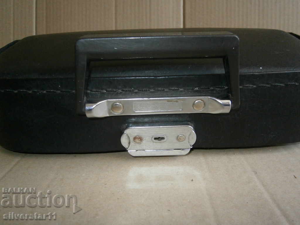 social typewriter with price 51.00 BGN | € 26.08 social typewriter with price 51.00 BGN | € 26.08