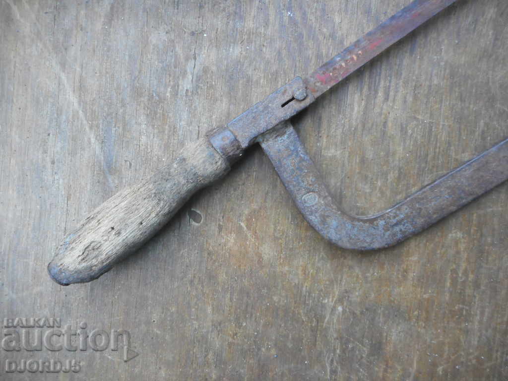 Delivery of Old hacksaw Delivery of Old hacksaw