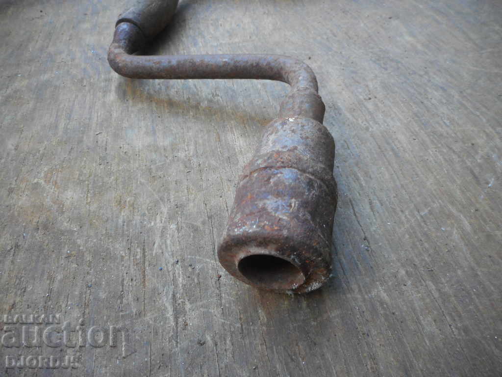 An old chopper, a screwdriver - 5 An old chopper, a screwdriver - 5