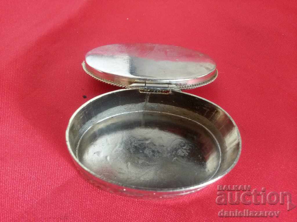 Old Metal Box with ONYX for EMFIE with price 26.00 BGN | € 13.29