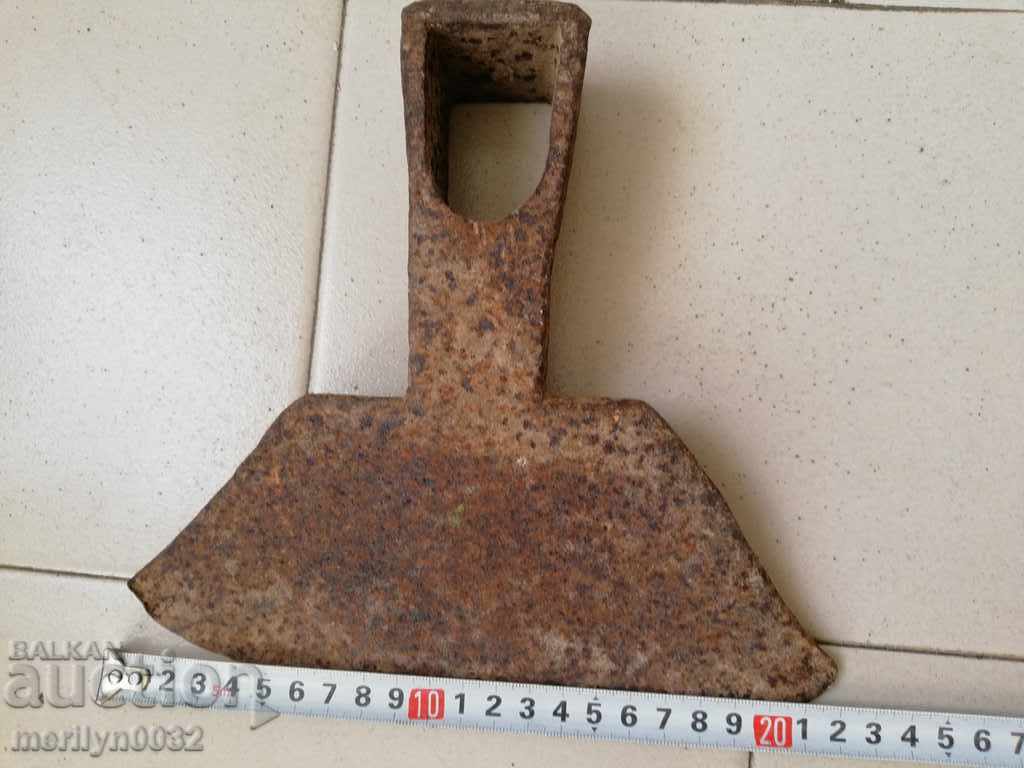 Old hoe, farm tool, pitchfork, wrought iron - 5 Old hoe, farm tool, pitchfork, wrought iron - 5